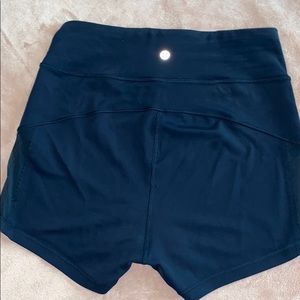 Lulu Lemon Shorts Navy 8